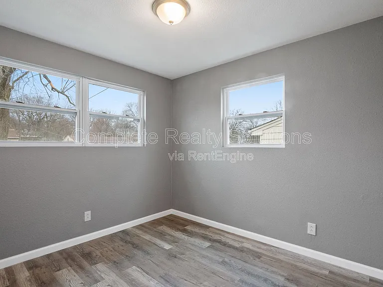 50 Lynn Meadows Ln — Photo 15