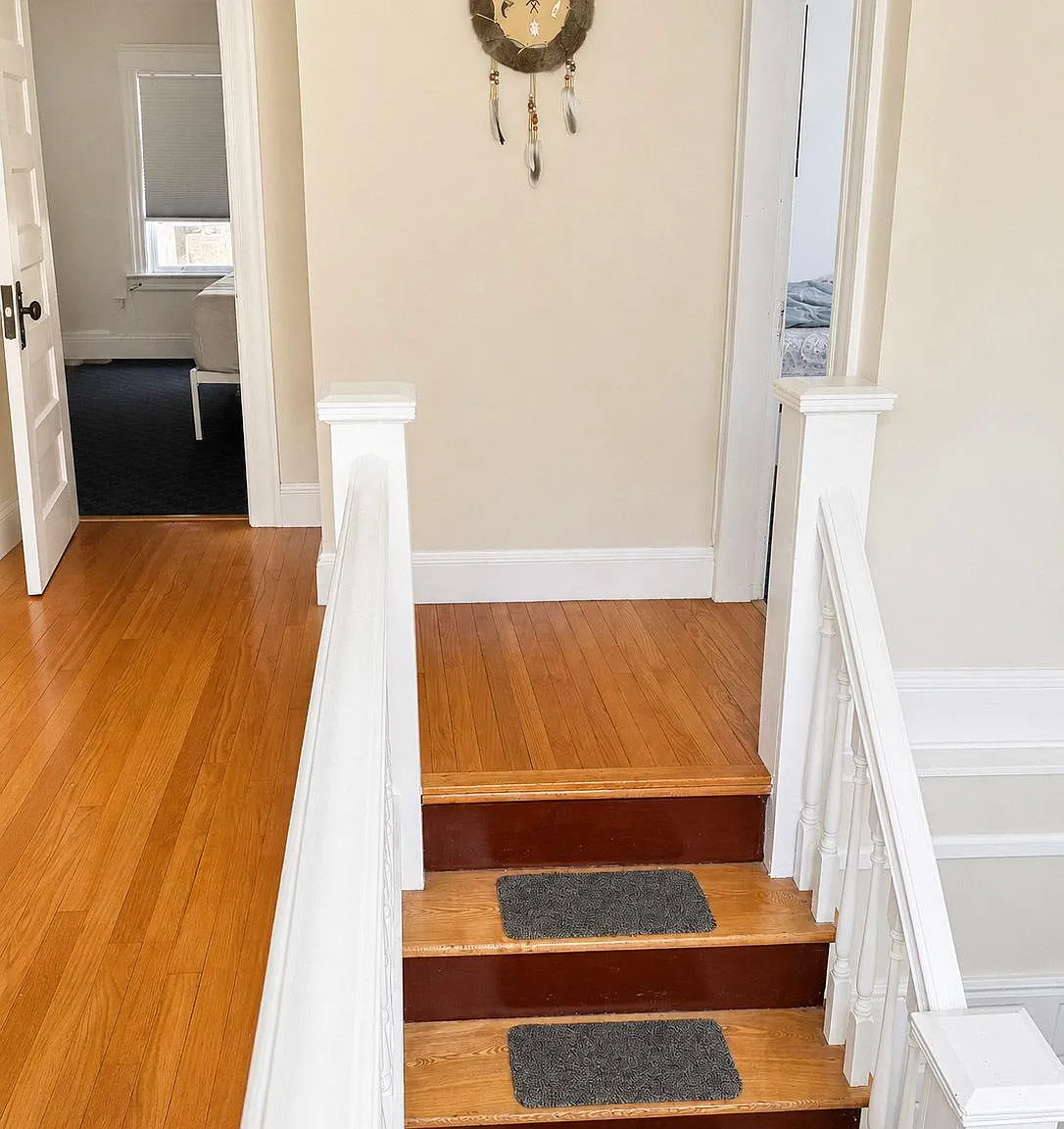 1 bed, 988 sqft, $1,900 — Photo 4