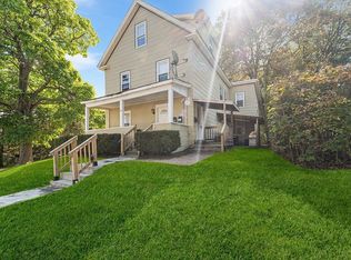 48 Chestnut St, Leominster, MA 01453
