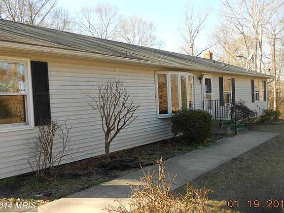 2nd image of 42325 Virginia Ct