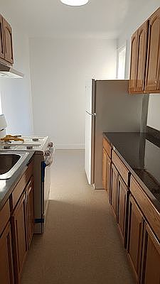 3rd image of 87-60 113th St #2