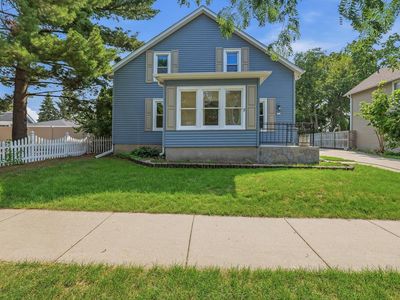 317 E Pleasant STREET, Oconomowoc, WI, 53066