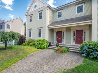 192 Cross St UNIT 192, Winchester, MA 01890