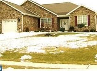 2382 Orchard Ln, Gilbertsville, PA 19525