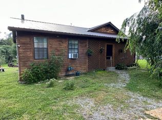 1023 Ridgeway Rd, Jamestown, TN 38556
