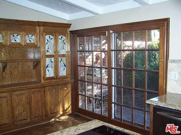 3rd image of 4615 Mirador Pl
