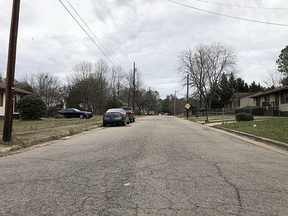 5th image of 311 Mimosa St