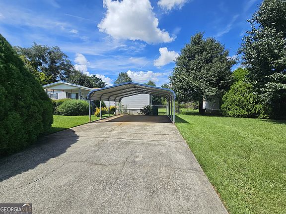 3rd image of 105 Bayberry Dr