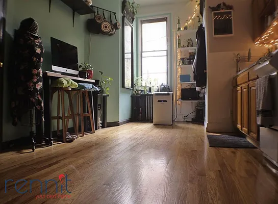 Rented by Rennit Inc. | media 34