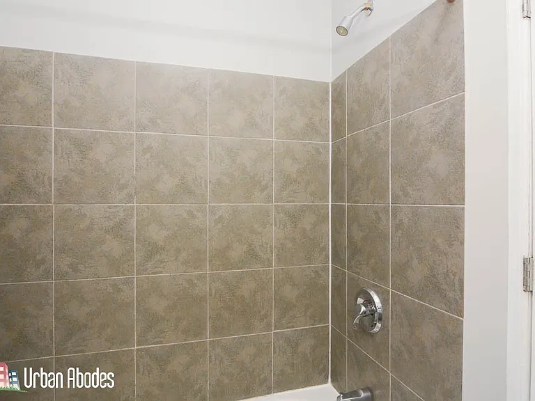 2922-922 N Sacramento Ave #1 — Photo 7