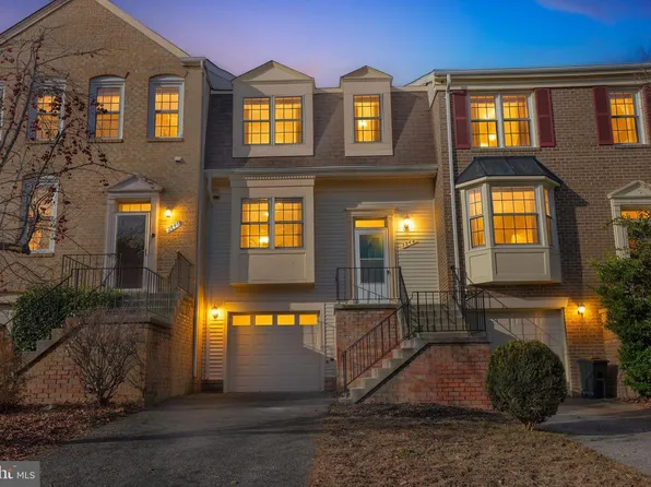 2848 Strauss Ter, Silver Spring, MD 20904