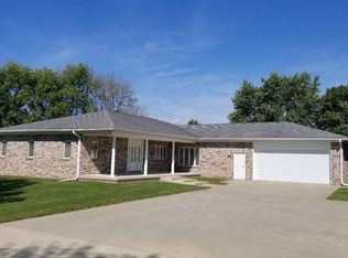 1153 470th Ave, Montezuma, IA 50171