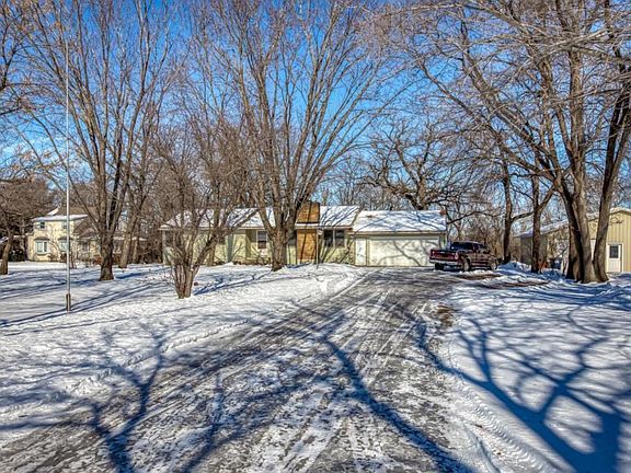 4th image of 4935 Eagle Creek Blvd