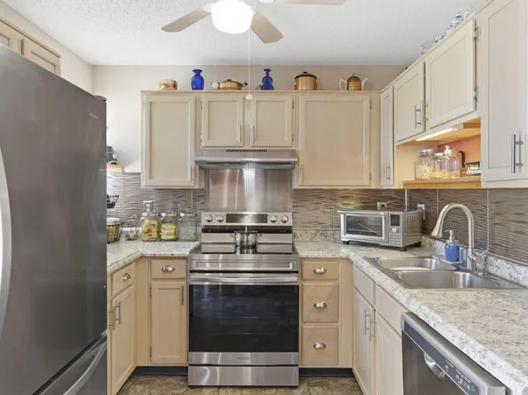 103 Vixen Circle Apt G, Branson, MO 65616