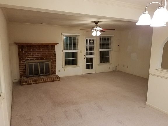3rd image of 4836 Ashbury Ln