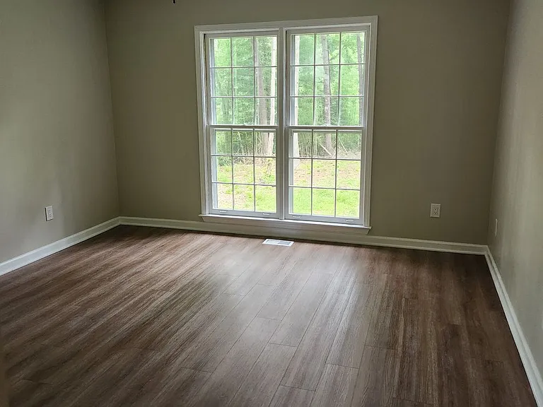 130 Sandy Dr — Photo 14