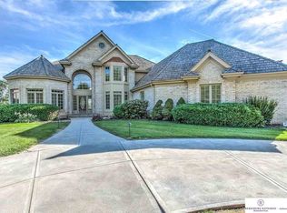 1402 S 185th Cir, Omaha, NE 68130