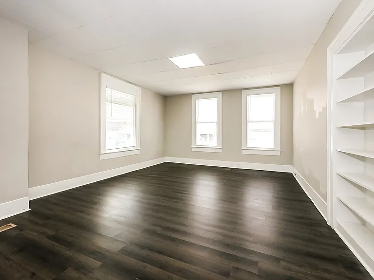 712941_018_living_room_13161138.jpg