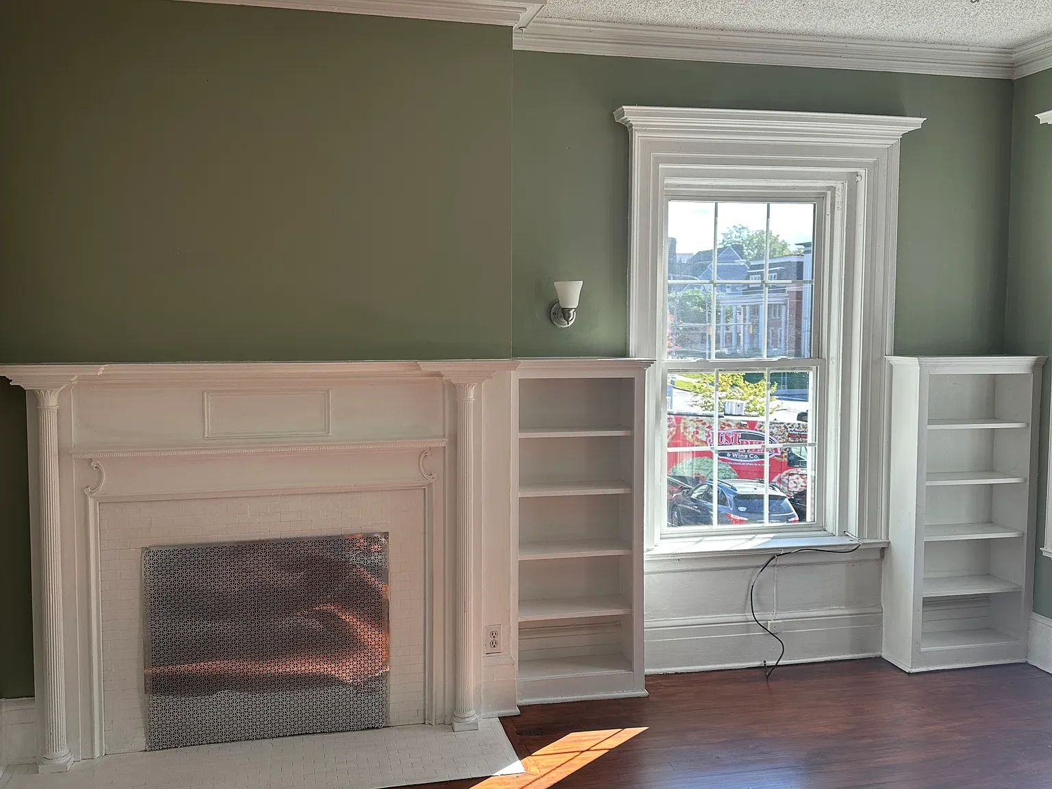 257 Summer St — Photo 2