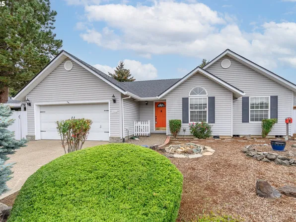 1583 SW James St, McMinnville, OR 97128