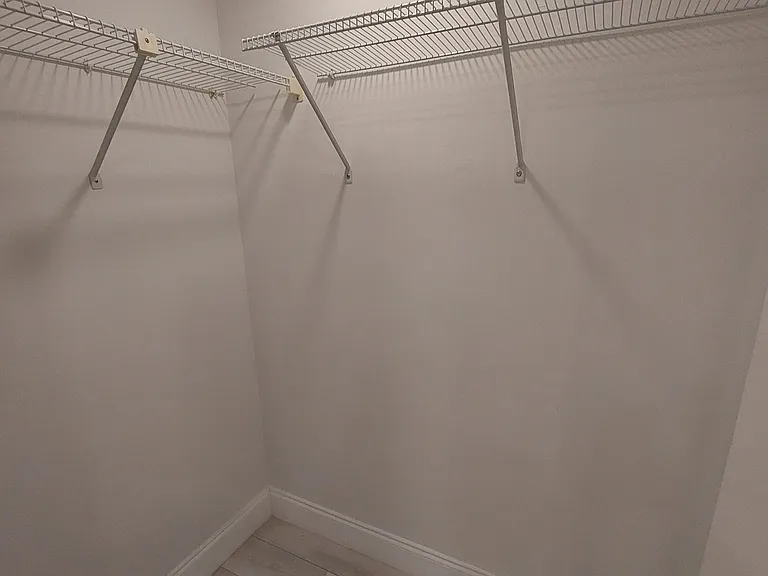 6835 SW 45th Ln — Photo 15