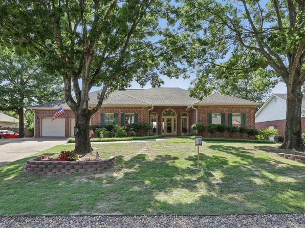 108 Alexwood Dr, Hot Springs, AR 71913
