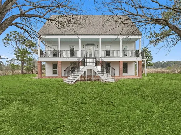 35405 Blackberry Ln, Slidell, LA 70460