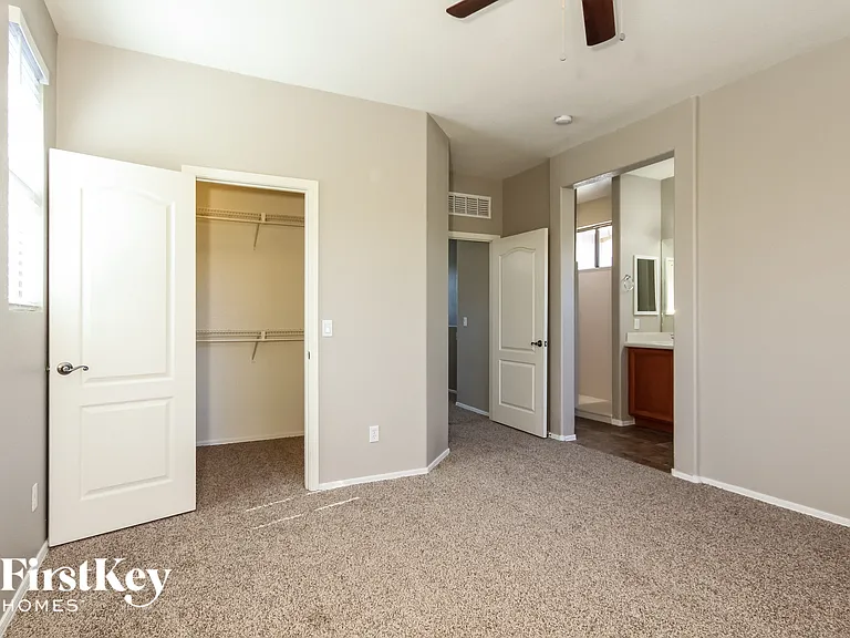 1848 E Dunbar Dr — Photo 8