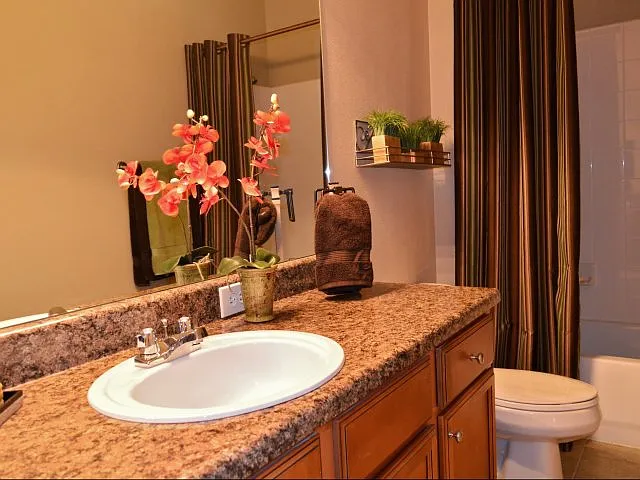 Lafayette Gardens Apartments — Photo 5