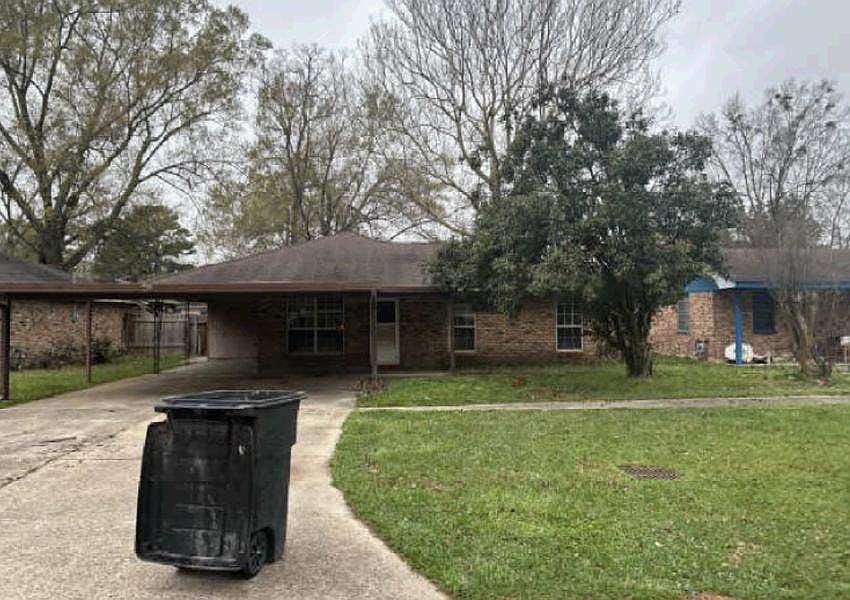 1st image of 12209 Strauss Dr