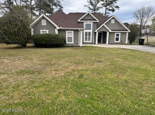 110 Saint George Pl, Byron, GA 31008