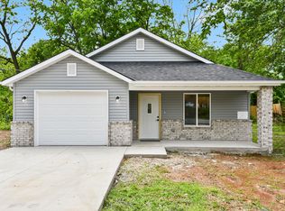3016 W Chestnut Street, Springfield, MO 65803