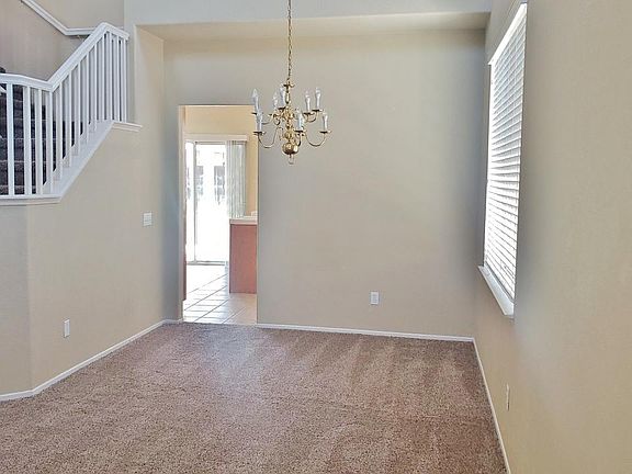 4th image of 31835 Emerald Dr
