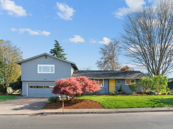 2739 NE Elaine Dr, McMinnville, OR 97128