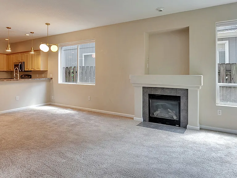 9817 N Clarendon Ave — Photo 24