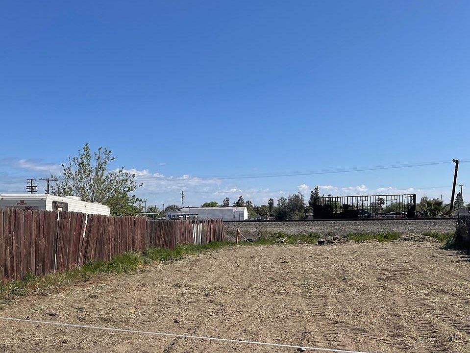 2nd image of 1455 M St