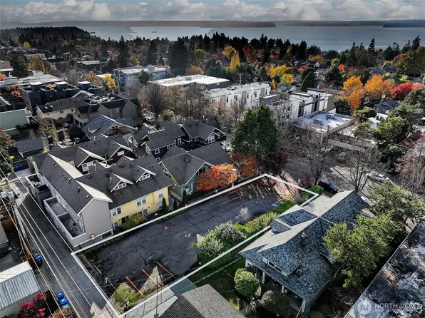 5420 California Avenue SW, Seattle, WA 98136