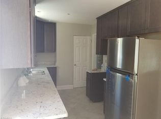 1306 Barrow Ct, Winston Salem, NC 27103