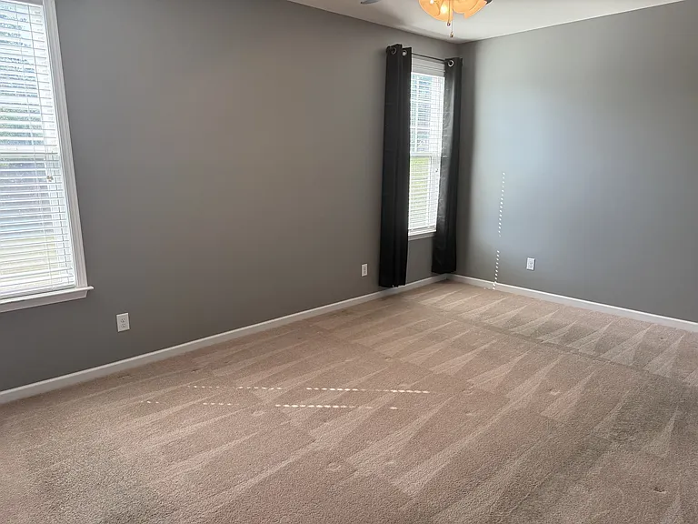 605 Foster Ln — Photo 10