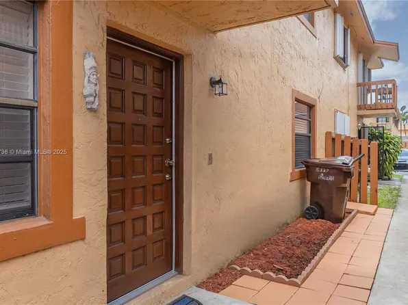 5337 W 23rd Ct #13-3, Hialeah, FL 33016