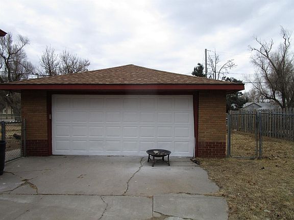 2nd image of 712 N 1st St