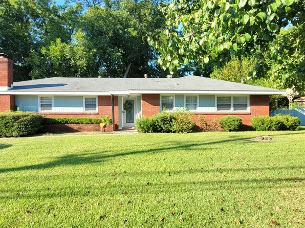 2449 Carter Hill Rd, Montgomery, AL 36106