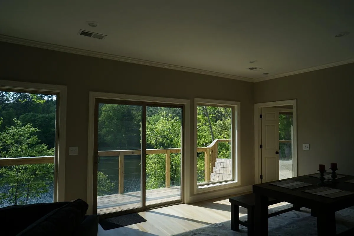 4 bed, 3.5 bath, 3600 sqft, $2,800 — Photo 1