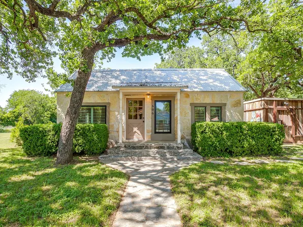 606 E Moore St, Granbury, TX 76048