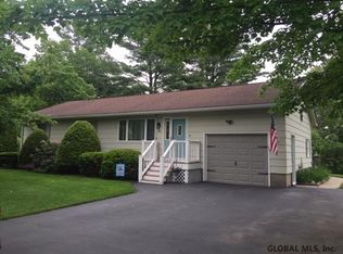 14 Midnight Dr, Queensbury, NY 12804