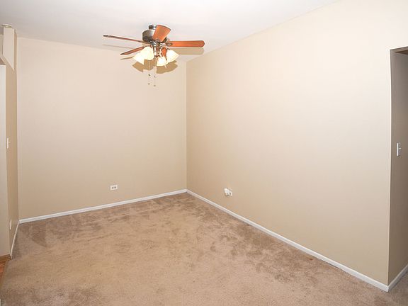 5th image of 1524 Commodore Ln Unit 3
