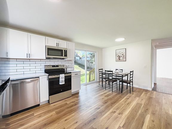 4th image of 41 Loretta St