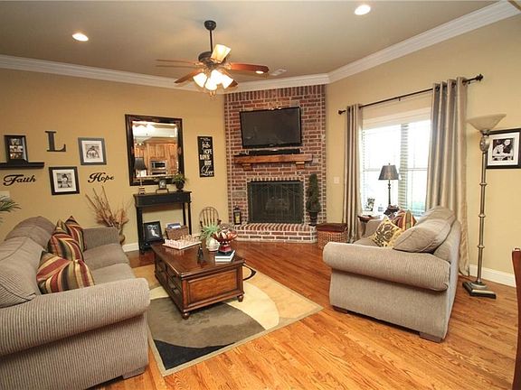 4th image of 6102 W Sage Dr