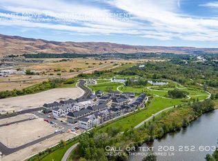 3236 E Thoroughbred Ln, Boise, ID 83716
