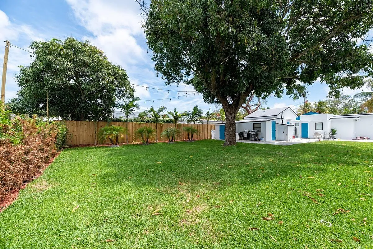 1 bed, 1.0 bath, 640 sqft, $2,200 — Photo 1